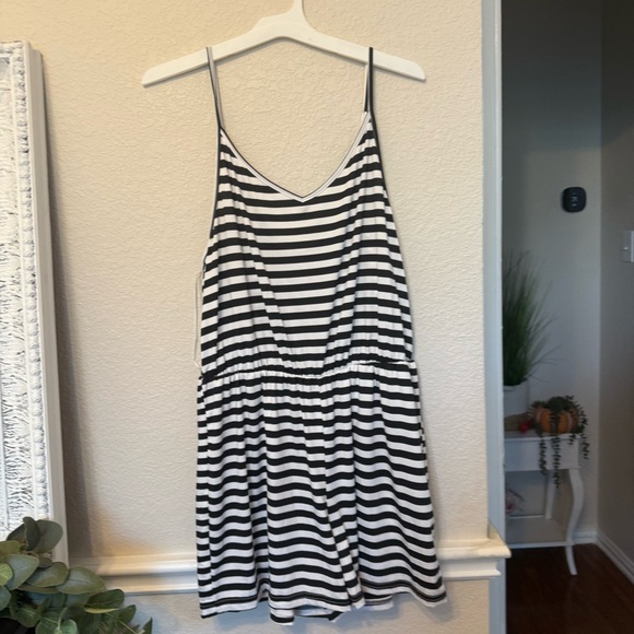 Black and White Striped Women's Dress EMERY ROSE 1X - Picture 15 of 16